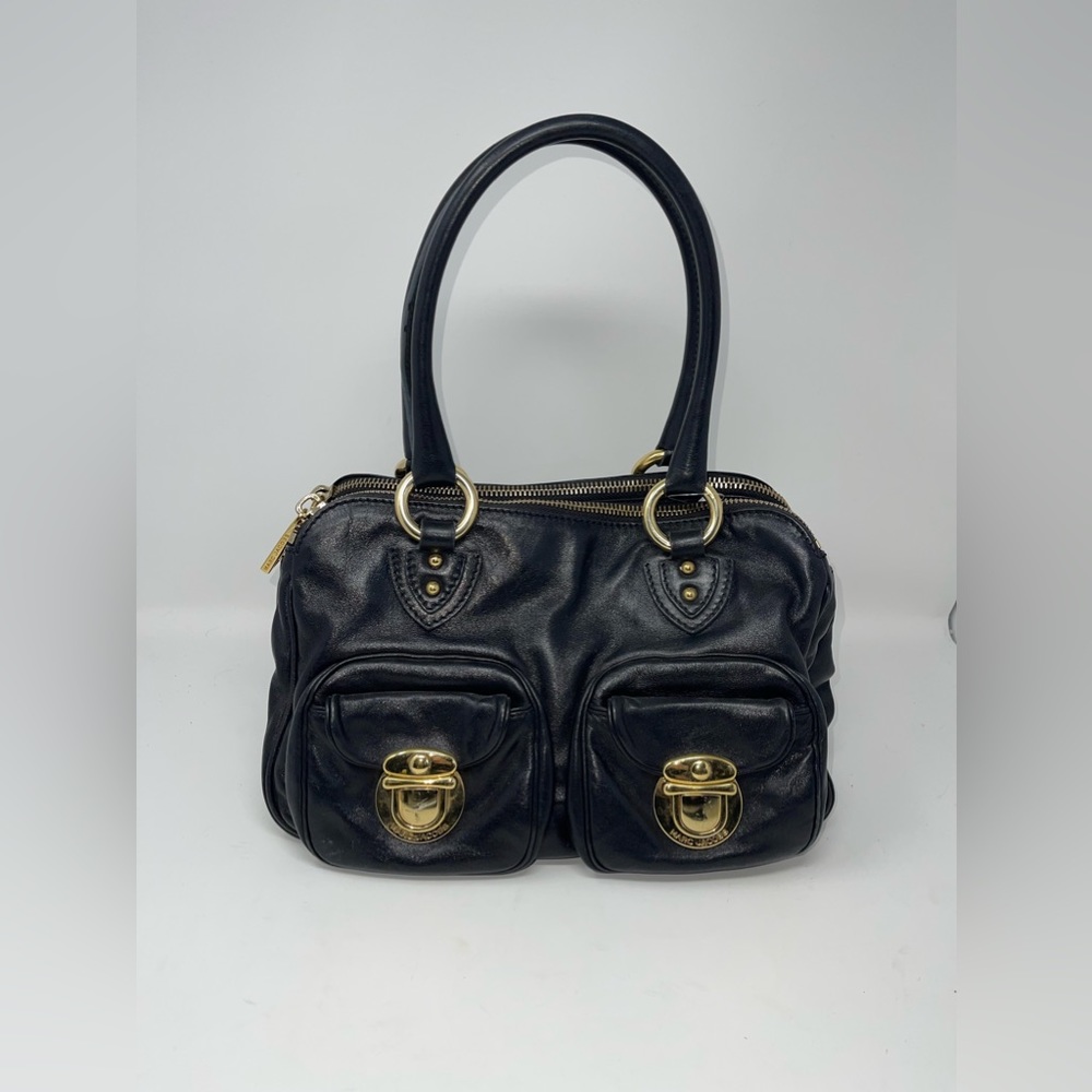Marc Jacobs leather bag.
